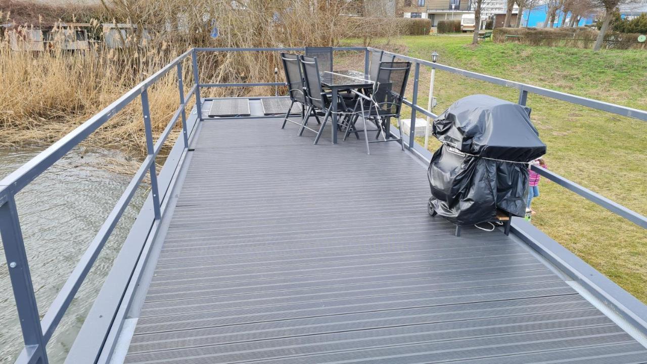 Hausboote Unteres Odertal Hausboot Kranich Hotel Schwedt Luaran gambar